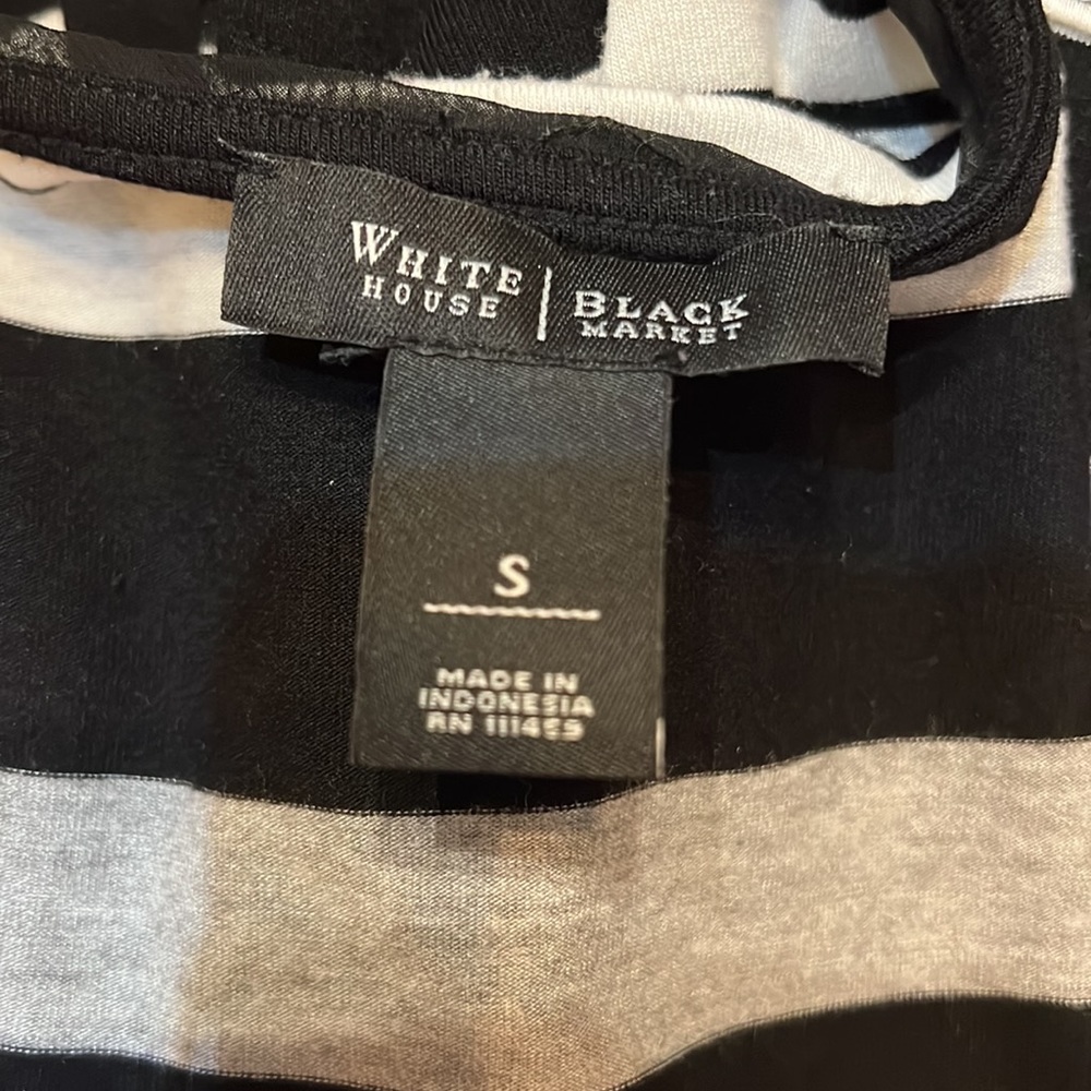 Classy White House Black Market Black, Gray, and White Blouse - Picture 5 of 6